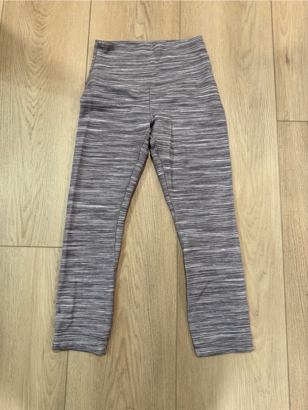 Lulu Align space dyed purple/grey crops, size 4, EUC